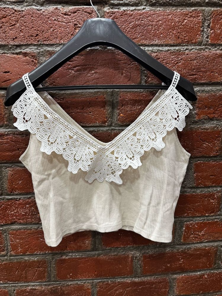 Cropped Tank Top with Lace Trim