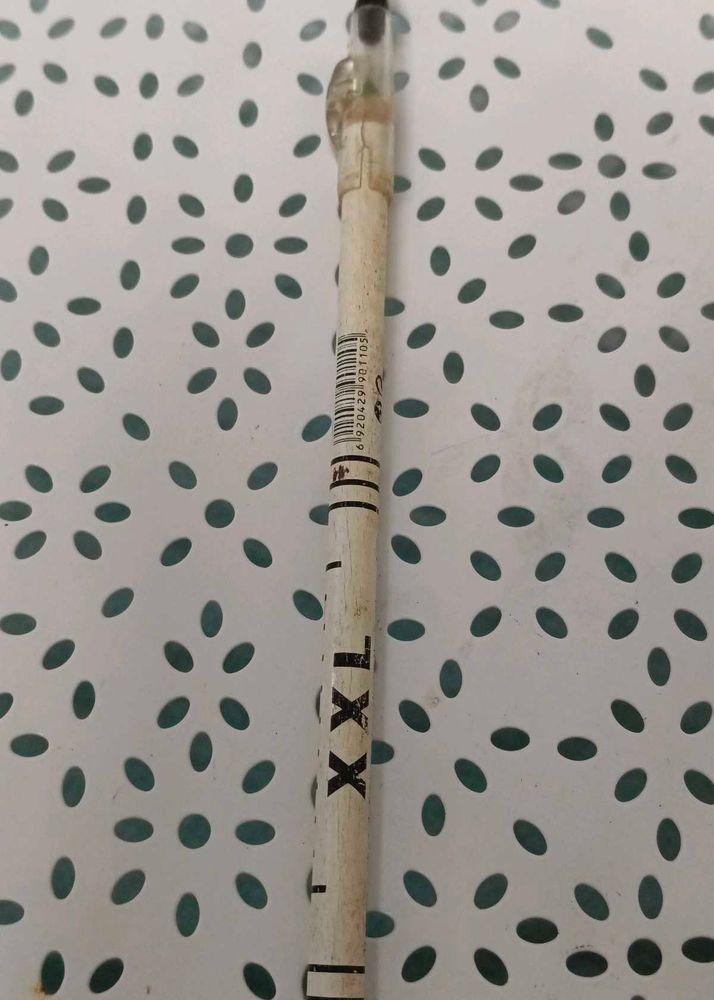 eyeshadow eyeliner pencil in green