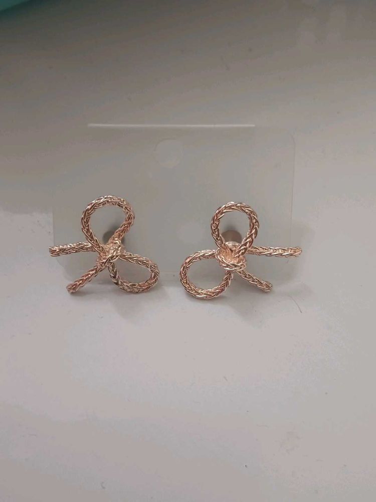 Rose Gold bow Earrings