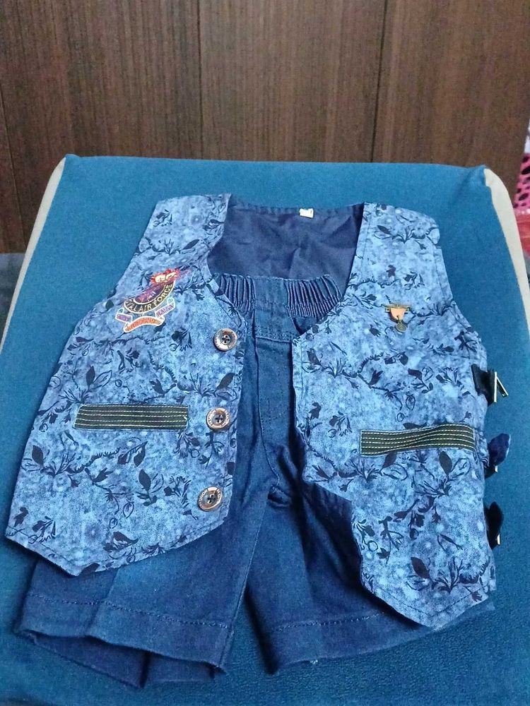 Stylish Blue Printed Boys' Vest and Shorts Set