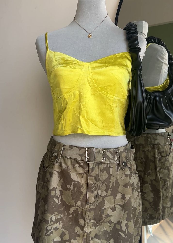 FB SISTER Cup Detail Crop Top