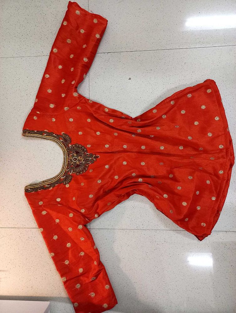 Vibrant embroidered heavy bead work Y2k kurti
