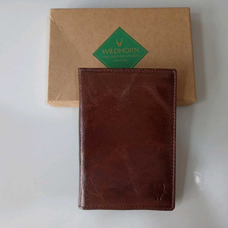Wildhorn Passport Wallet UNUSED