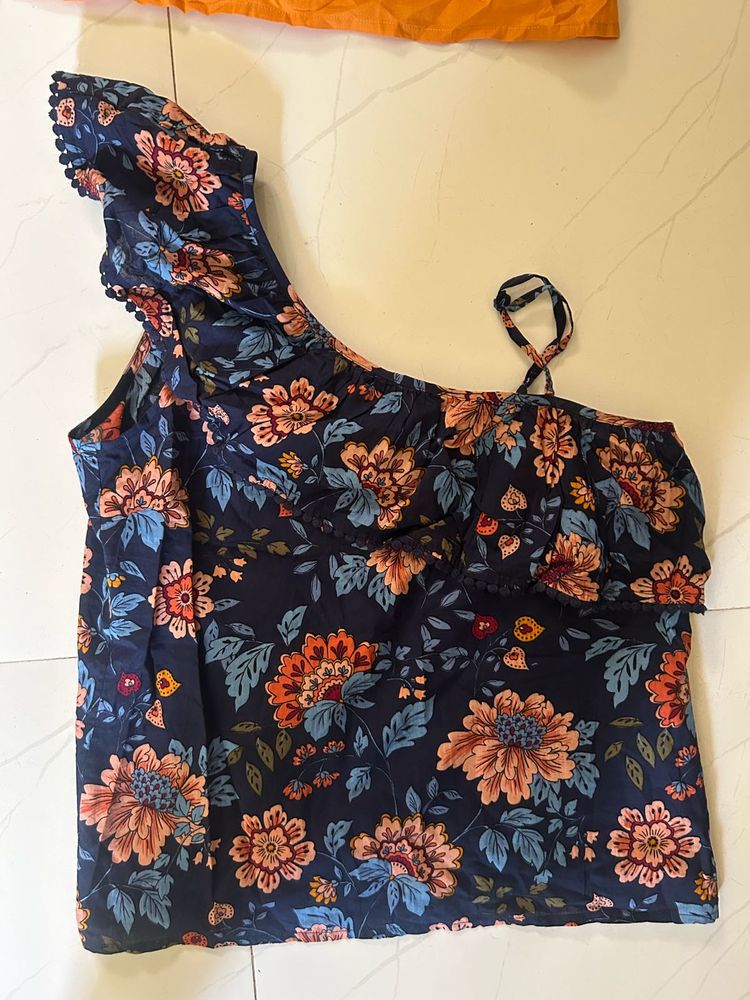 combo of 2 One-Shoulder Tops