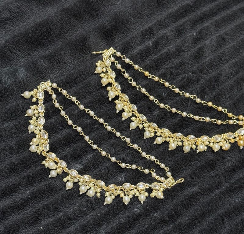 ear chain - hardly used 2- 3 time