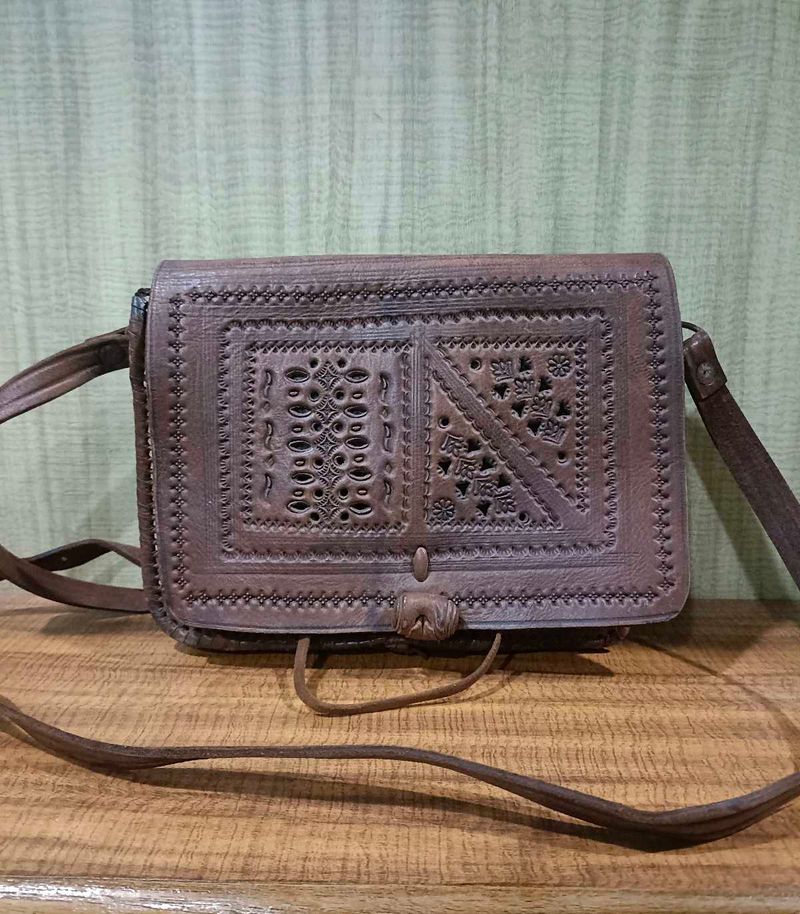 Vintage Leather Crossbody Bag