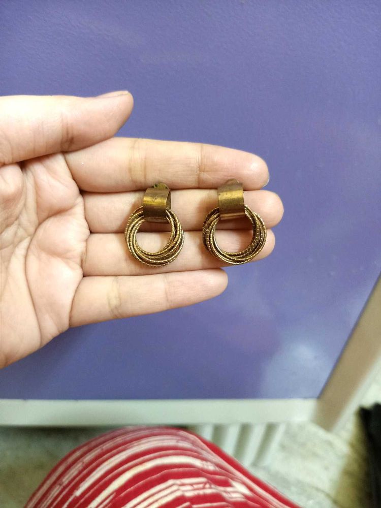 Vintage Gold Hoop Earrings