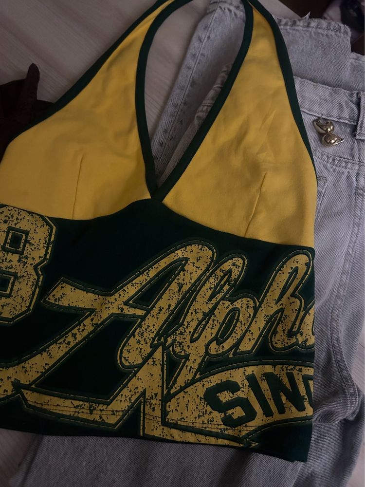 y2k 90s style halter top