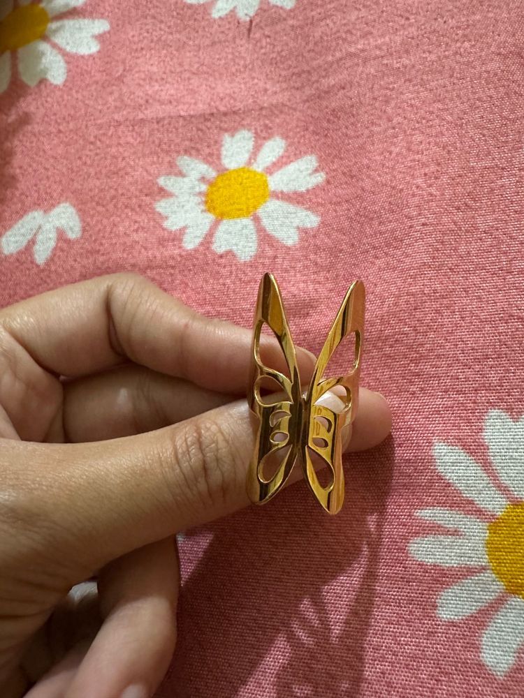 Unique Butterfly Ring