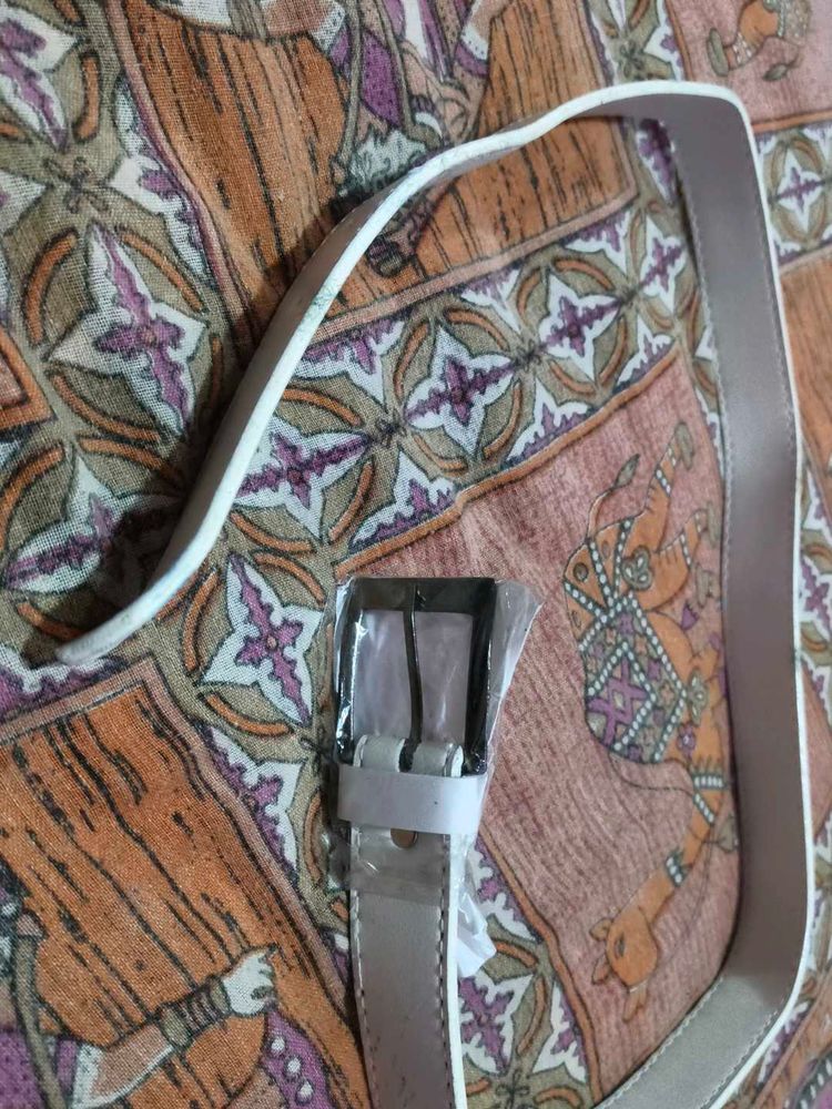 Stylish White Leather Belt