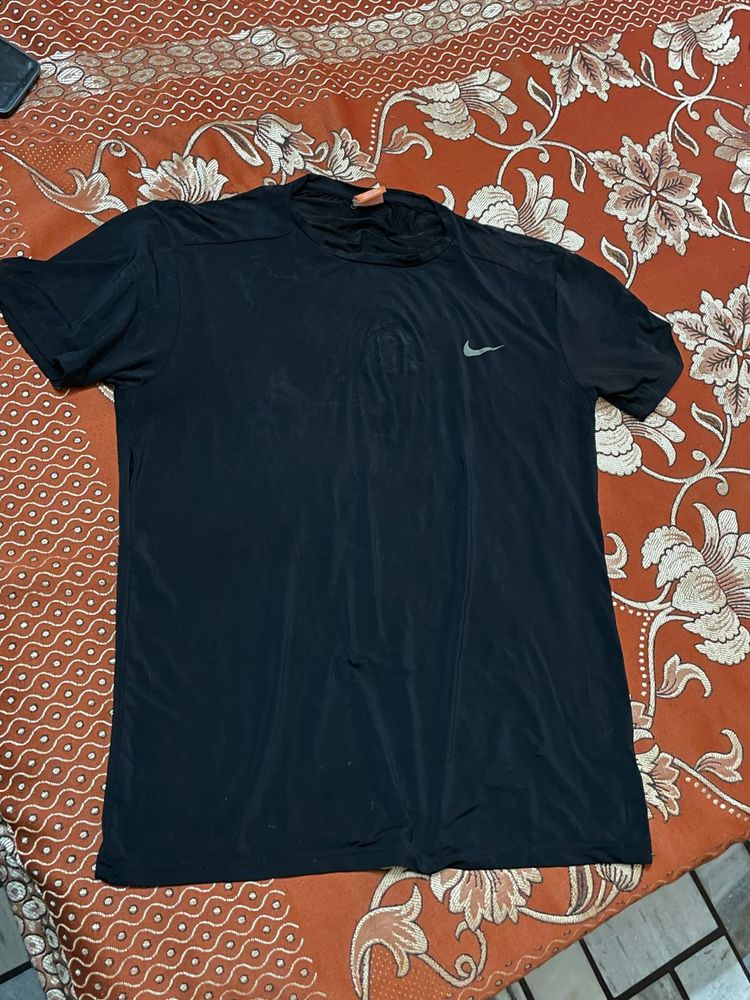 Nike Dri-FIT T-Shirt