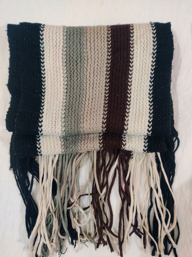 Men Used Scarf In Good Condition