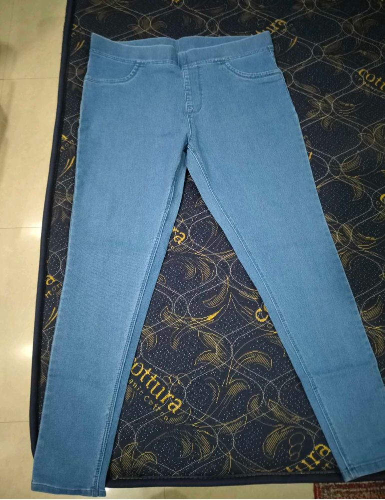 Light Wash Denim Jeans