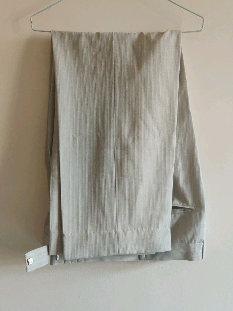 🆕 Beige Trouser