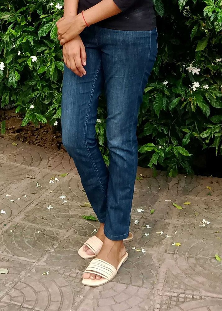 Classic Blue Straight-Fit Denim Jeans