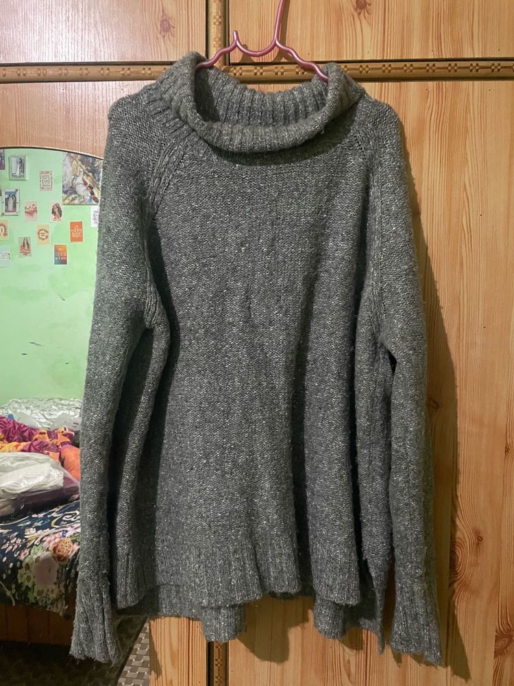Cozy Grey Turtleneck Sweater