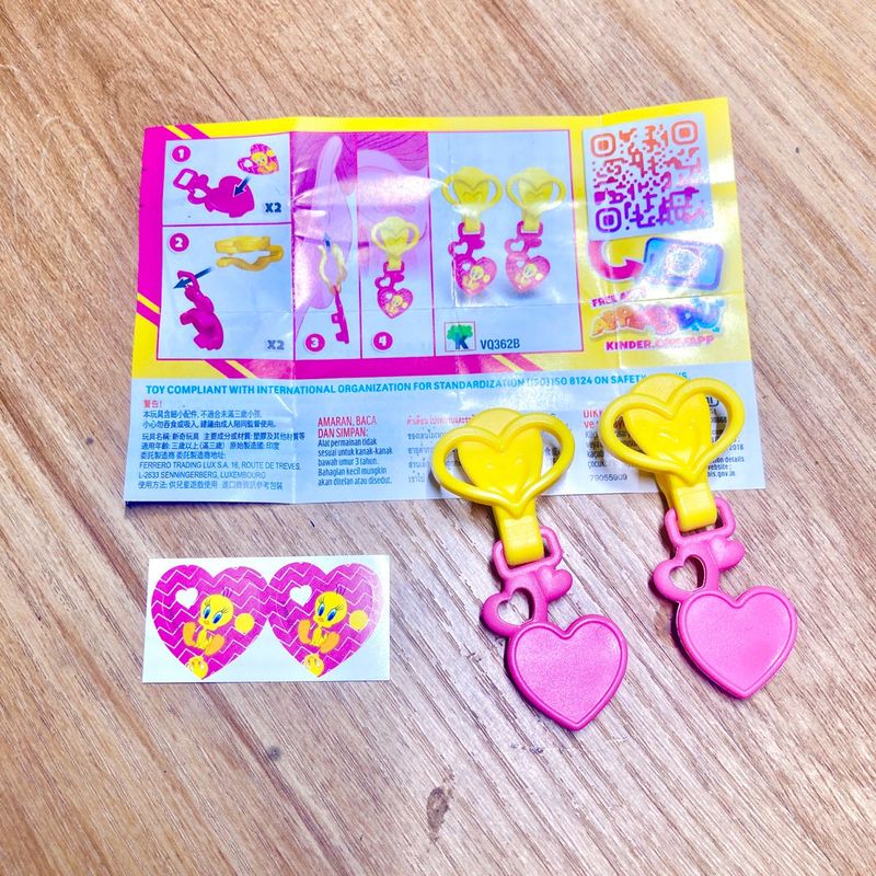 Kinderjoy loony tunes edition toy