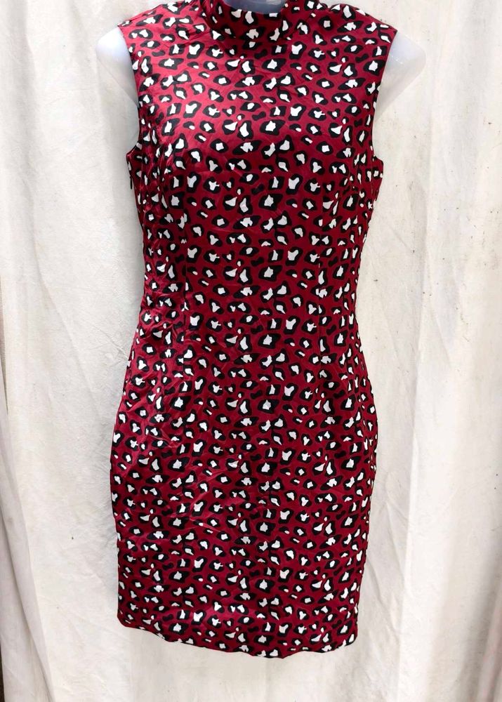 Chic Leopard Print Sleeveless Dress