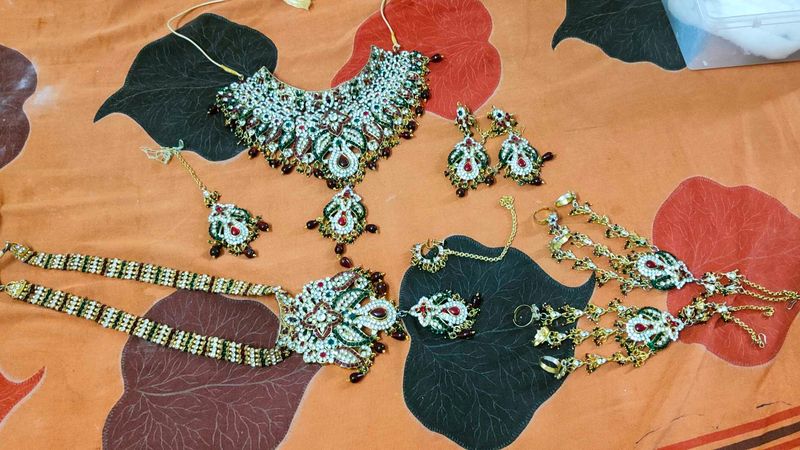 New Exquisite Bridal Jewellery Set