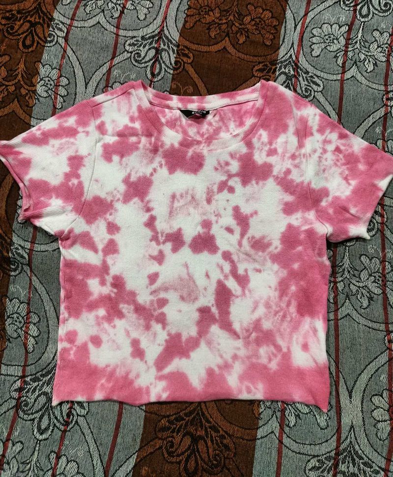 Pink Tie-Dye Cropped T-Shirt