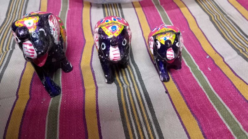 Elephant Showpieces - Set of 3