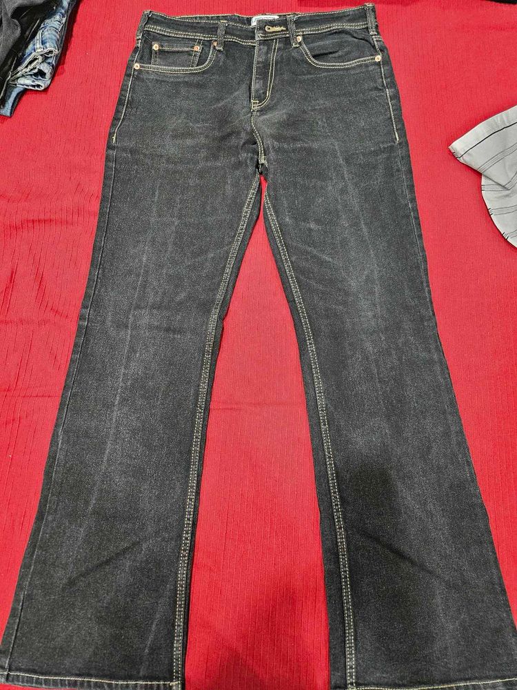 Levi’s Premium Men’s Jeans – Size 32 | Charcoal