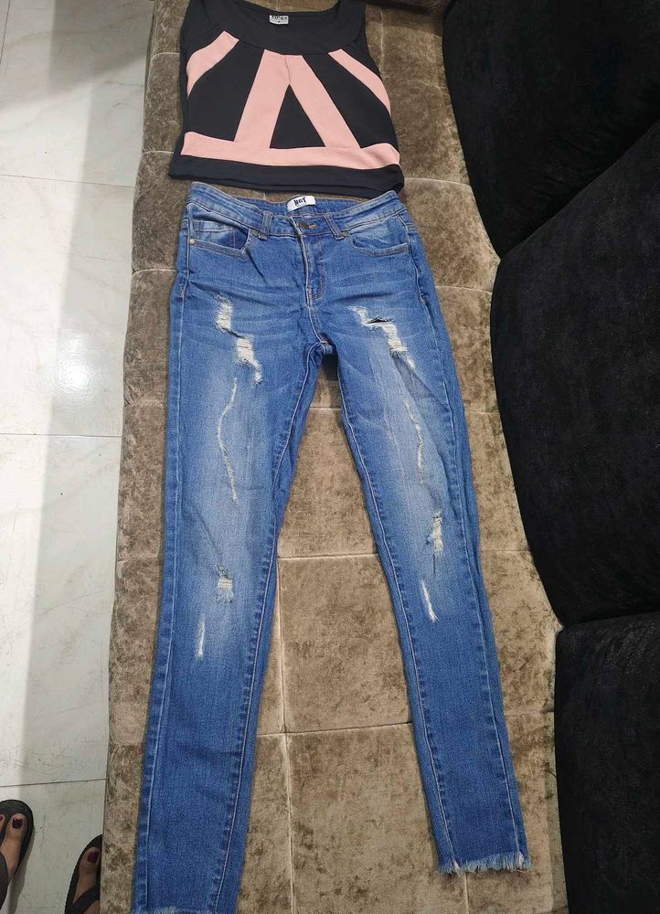Stylish Ripped Jeans &amp; Crop Top Set