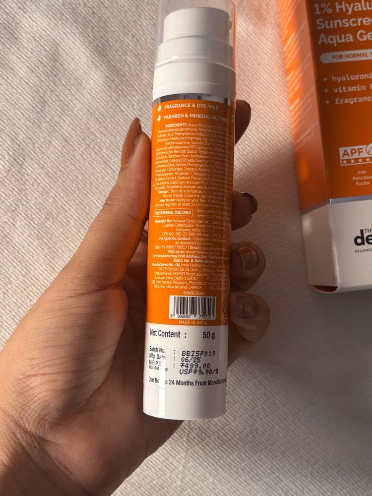 The Derma Co 1% Hyaluronic Sunscreen Aqua Gel SPF