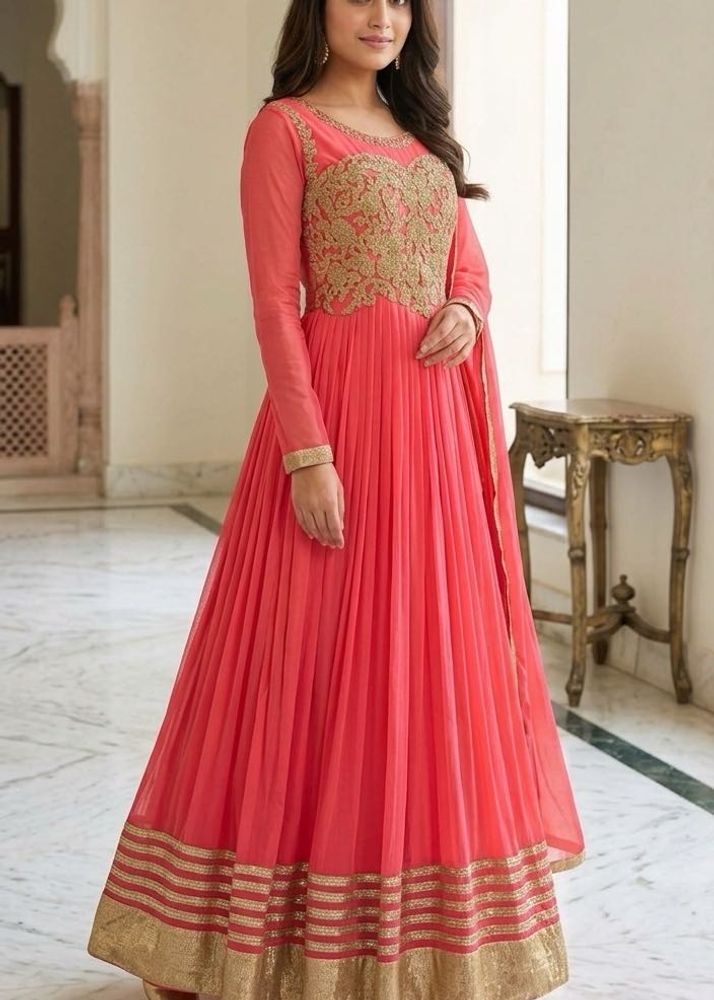 Anarkali Gown with Chunri and pan