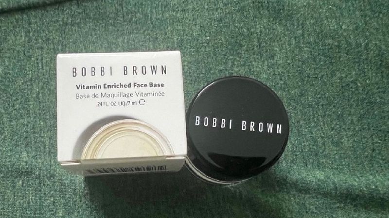 Bobbi Brown Vitamin Enriched Face Base