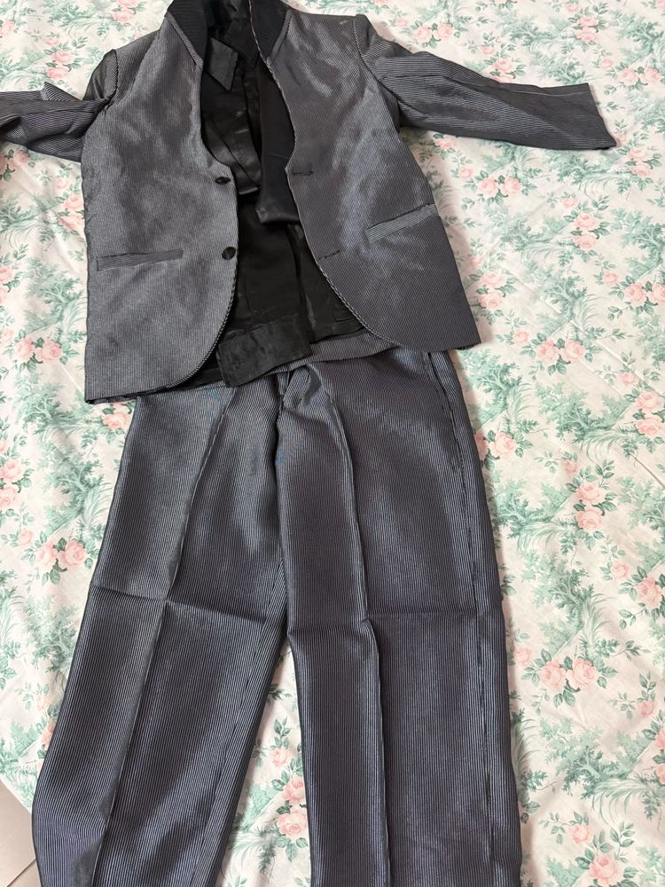 Boy's Formal Suit Set coat &amp; pant