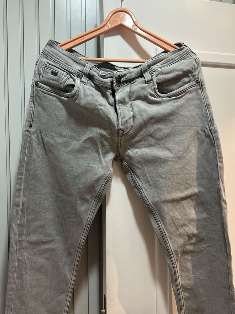 Grey Wash Jeans, Waist- 36 Strechable