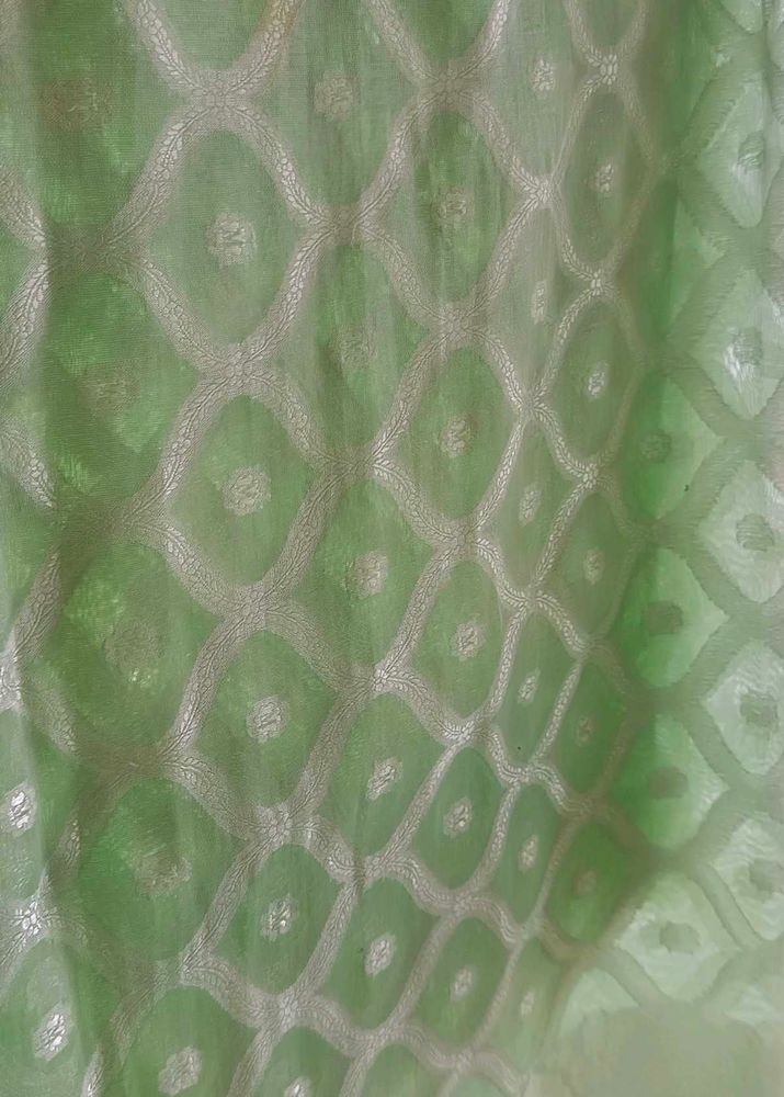 Mint Green Diamond Pattern Sari✨