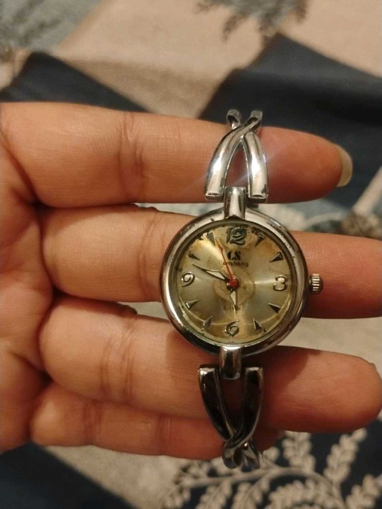 Elegant Women's Watch