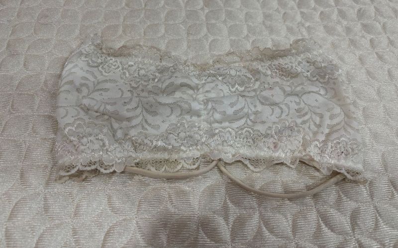 Lace Bandeau Bra (no Negotiation)