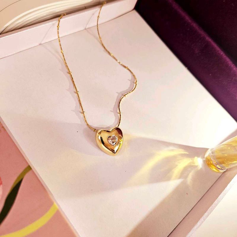 Gorgeous Chunky Golden Heart Pendant Necklace