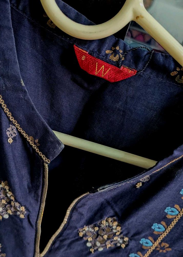 Elegant Navy Blue Kurta with Embellishments