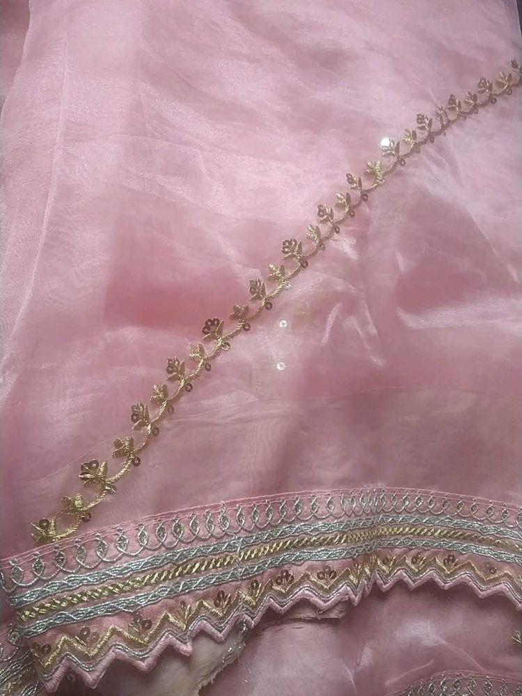 Elegant Pink Saree with Golden Border