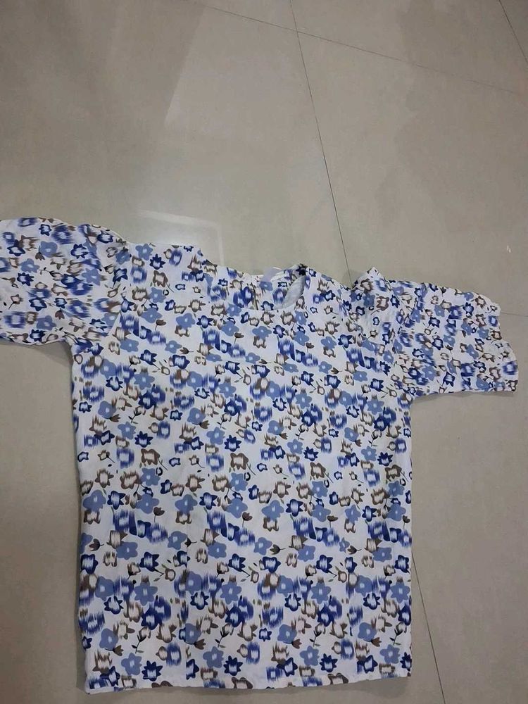 Cute Floral Print Puff Sleeve Top