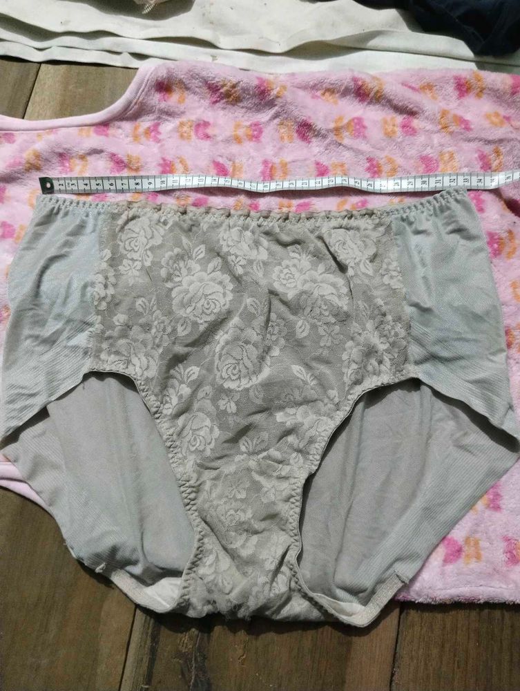 Comfortable Floral Pattern Briefs