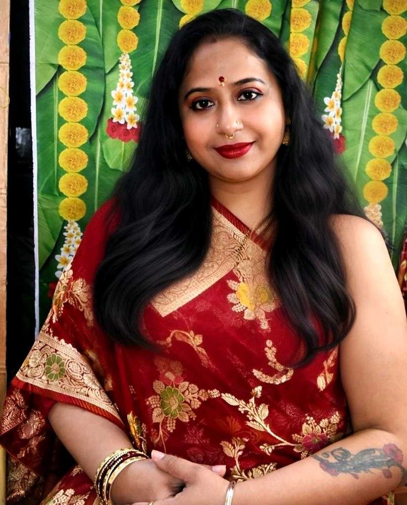 Elegant Red &amp; Gold Silk Benarasi Saree
