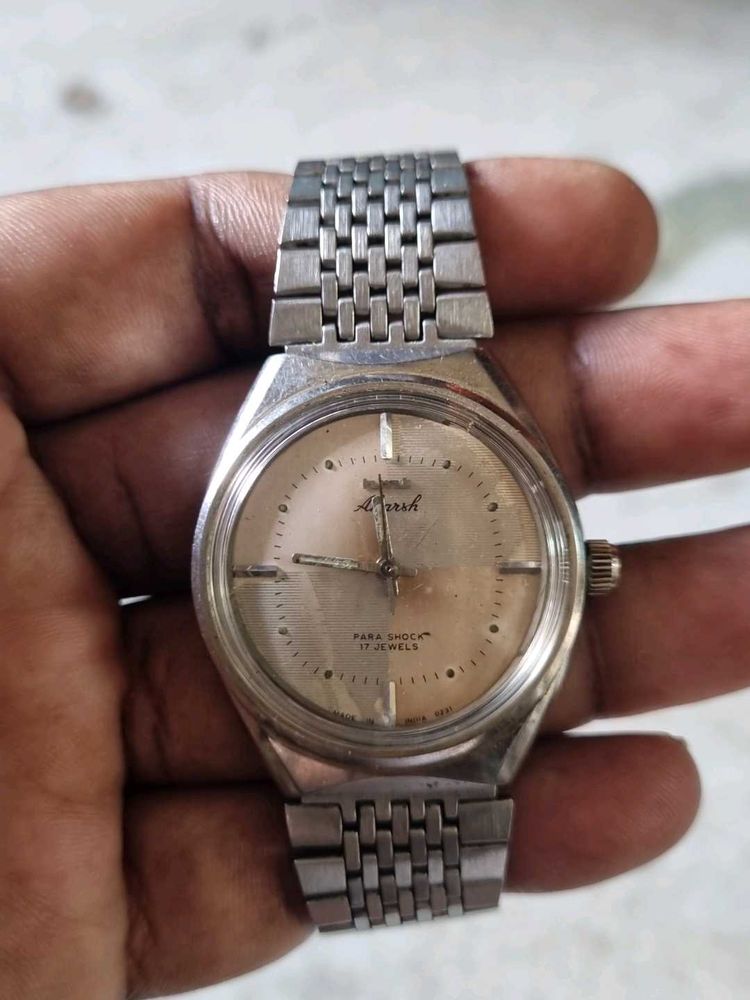 Vintage Hmt Akarsh winding  Analog Watch
