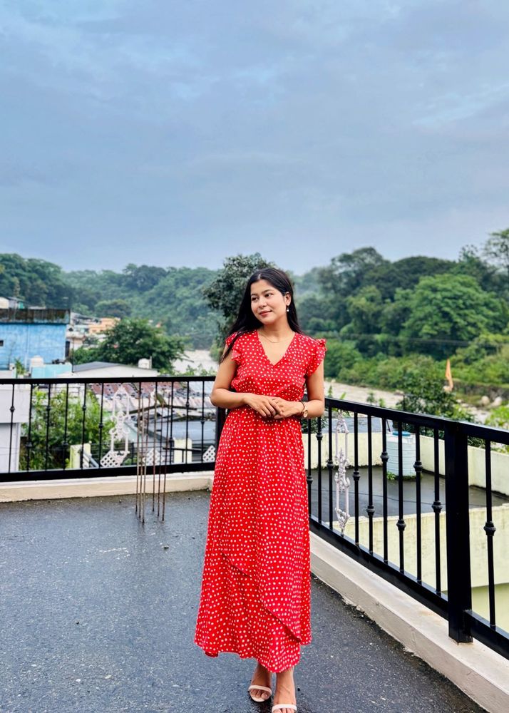 Red Polka Dot Maxi Dress 🌹
