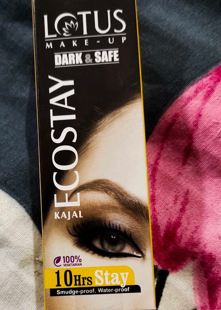 Lotus Make-Up Kajal