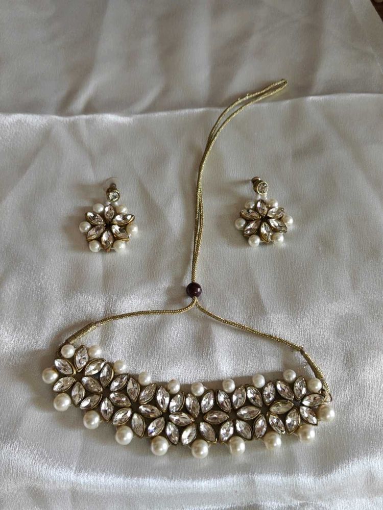 Elegant Pearl &amp; Crystal Necklace Set