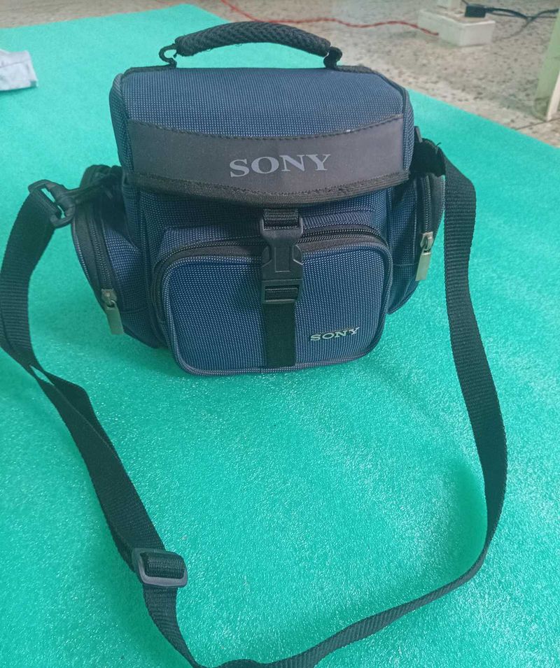 Sony Camera Bag for DSLR/SLR/DIGITAL CAMERAS