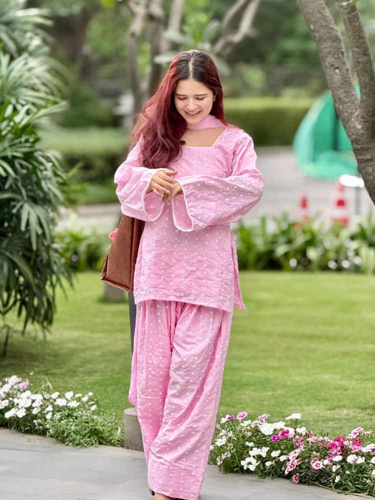 Pink Kurta Set with Polka Dots fixed price