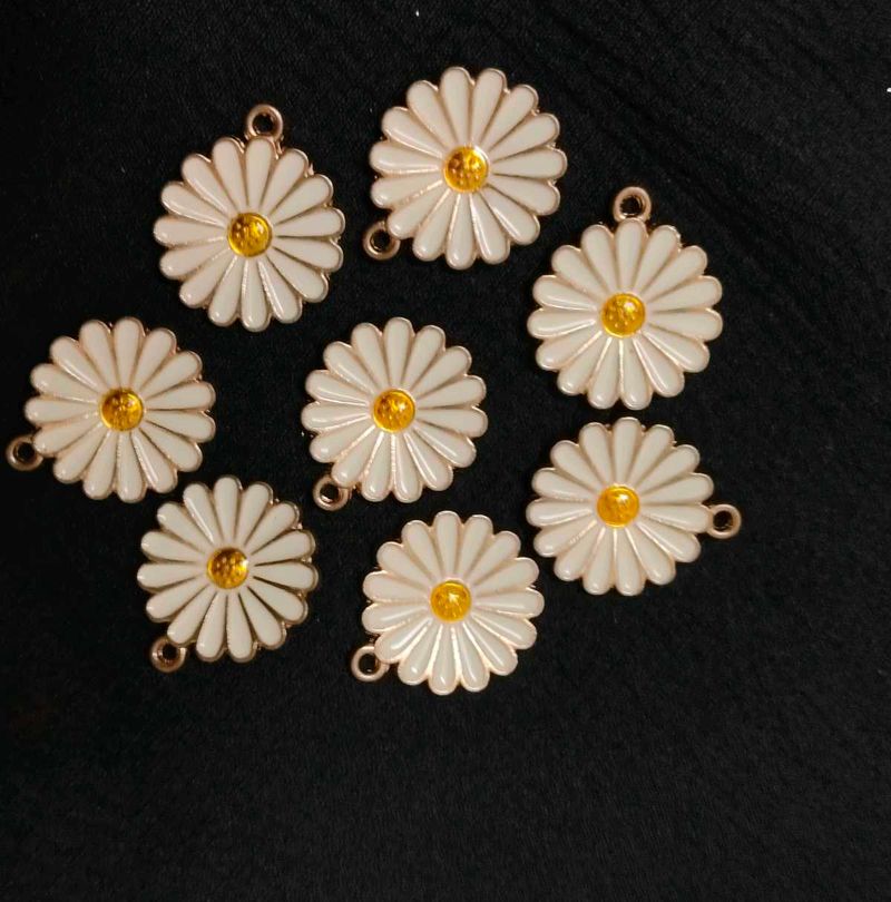 flower charm 🌸