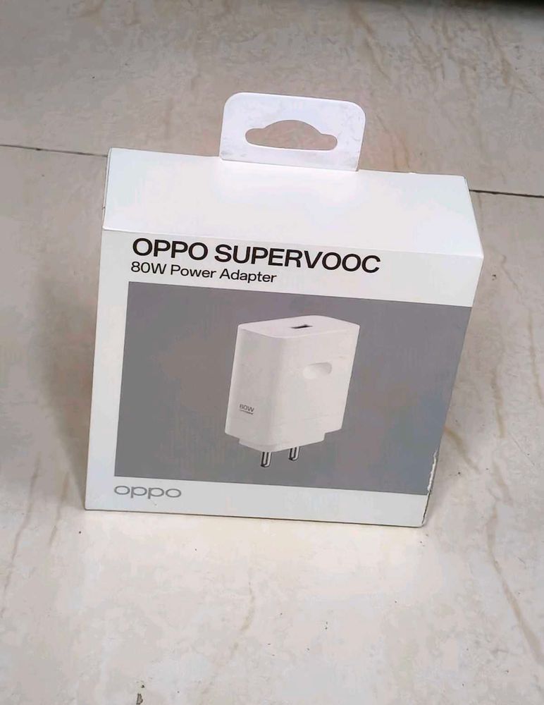 Oppo SuperVOOC 80W Power Adapter