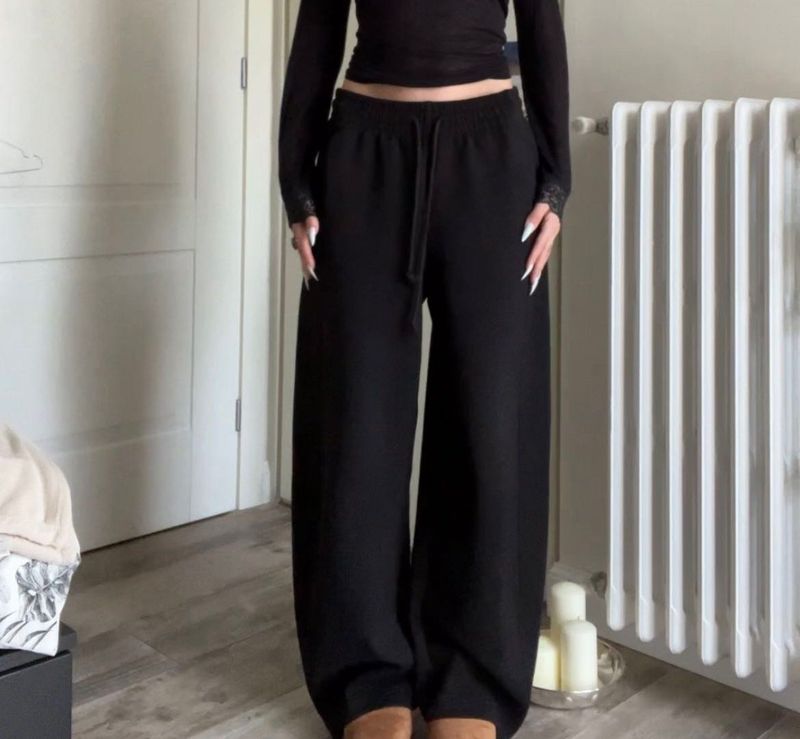 Comfortable Black Wide-Leg Pants